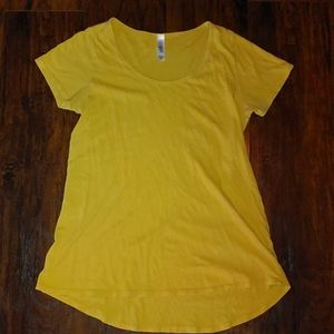 Lularoe classic tee
